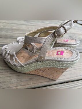 Elaine Turner Metallic Beige Slingback Wedge Sandals 7.5